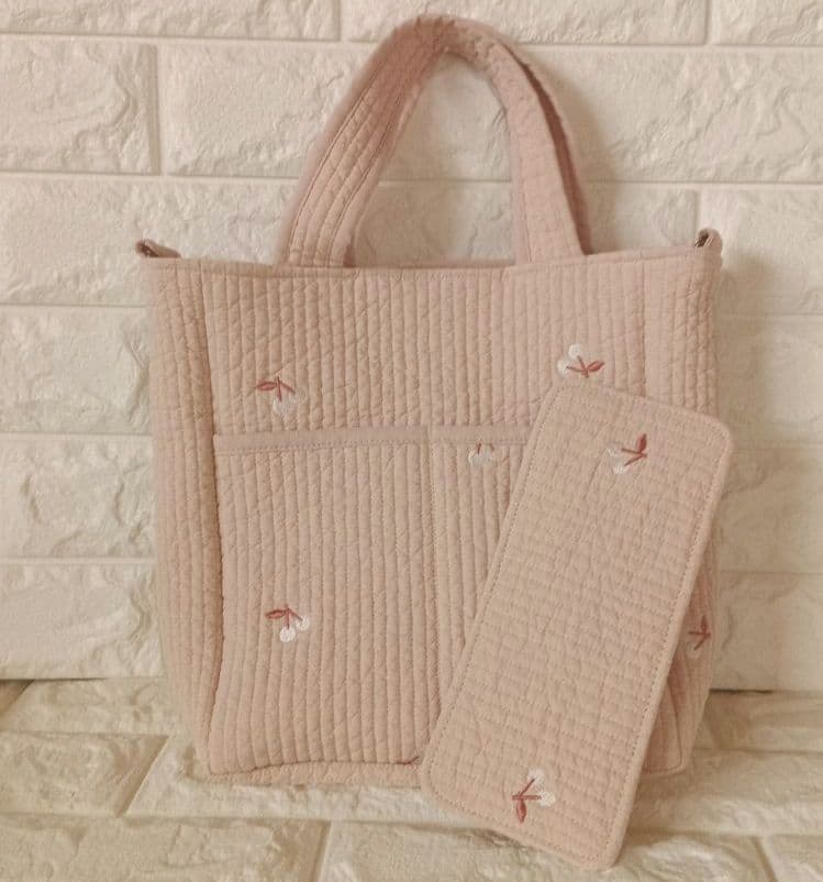 ヌビ バッグ ポーチ 底板 ハンドメイド ベージュピンク×チェリー