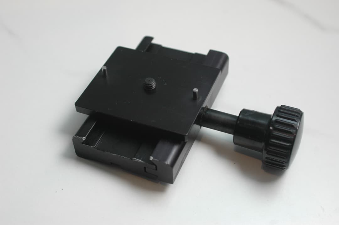 （マミヤ）Mamiya RZ67用クイックシュー