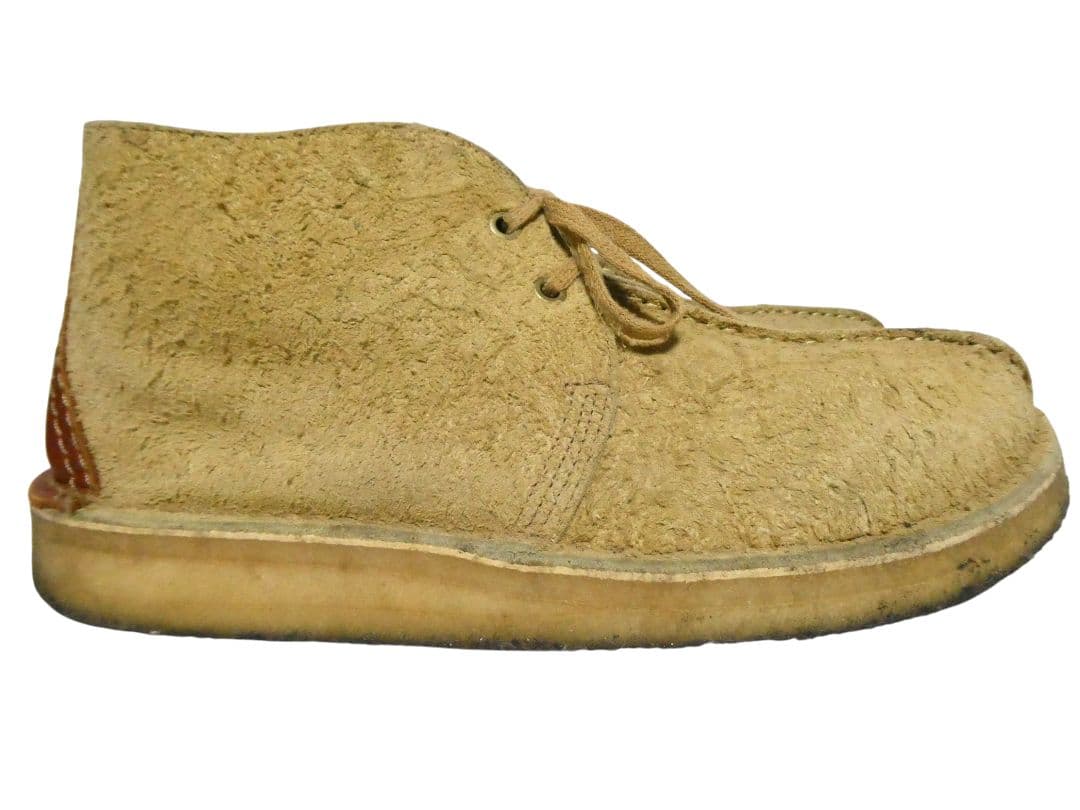 人気モデル！美品！クラークスClarksデザートトレックハイ27.5ベージュ