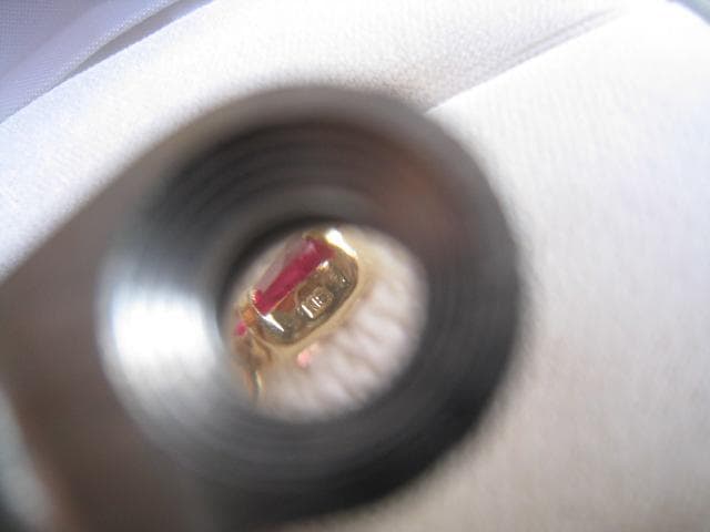 ☆素敵！きらきら絶品天然ルビー0.30ct k18金イエローゴールドペンダント