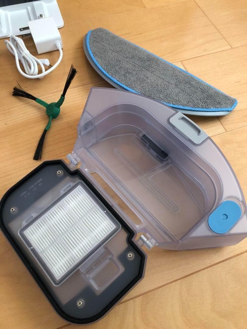 Roomba combo Essential robot アイロボット　ホワイト