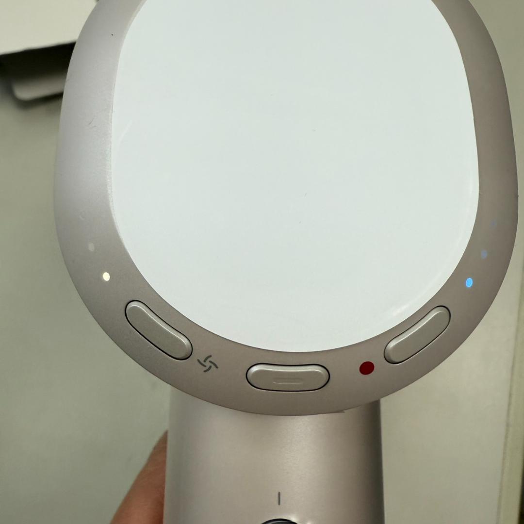 ★美品　ニトリ　ナノうるおいミスト美髪ドライヤー　NL701 MO