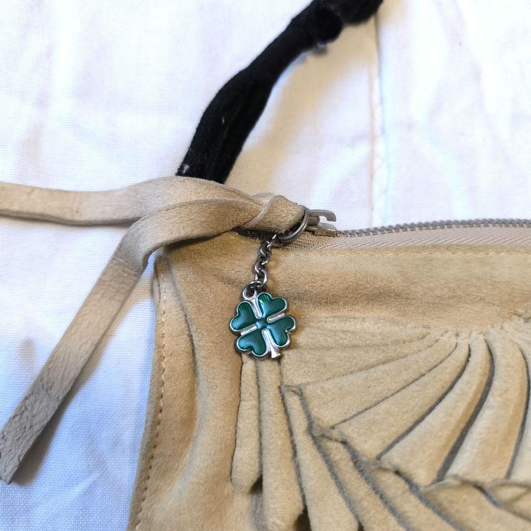 Chloe　クロエ　ベージュスエードバッグ　クローバーチャーム