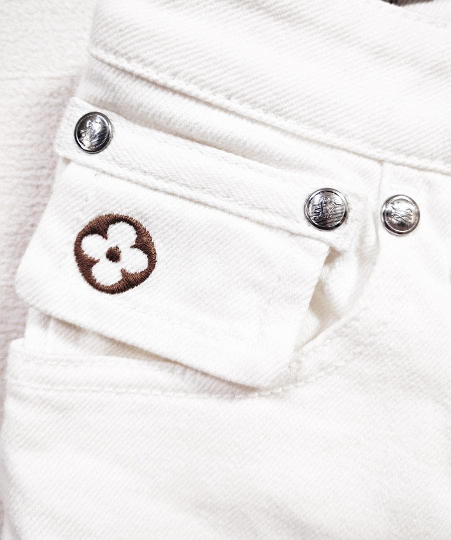 極美品 LOUIS VUITTON ヴィトンハーフパンツ ホワイト白ロゴ 38