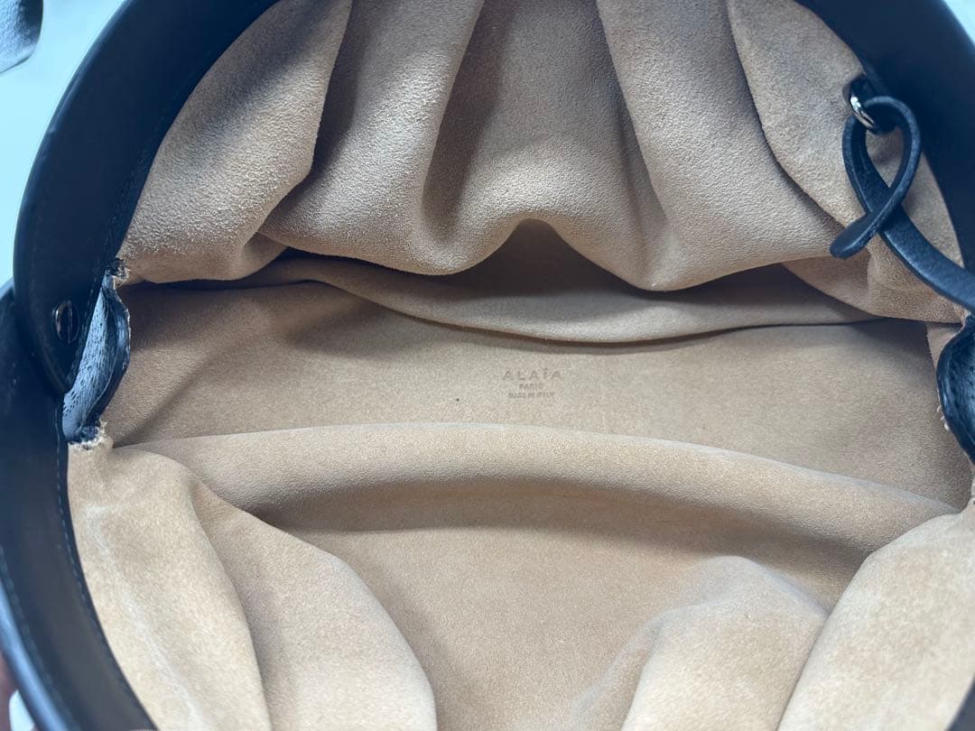 ALAIA アライア レザー パンチング クラッチバッグ ブラック