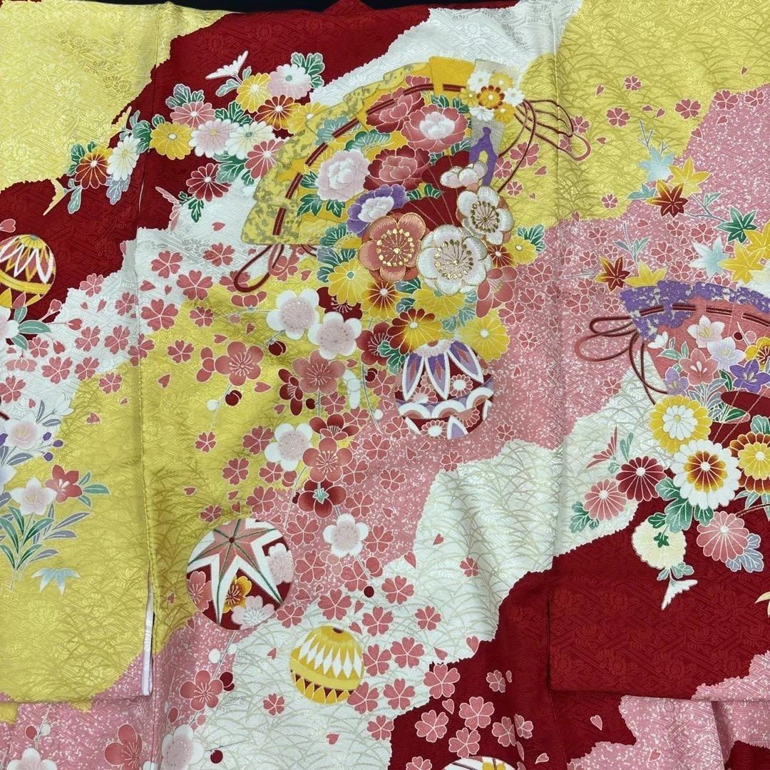 新品正絹産着（お祝着）最高級京友禅伝統多色染、豪華刺繍入り古典四季花王朝扇面毬文