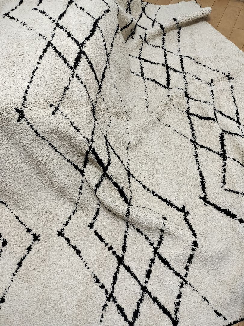 ウニコ　ハイマヤ　ラグ　200cm×250cm