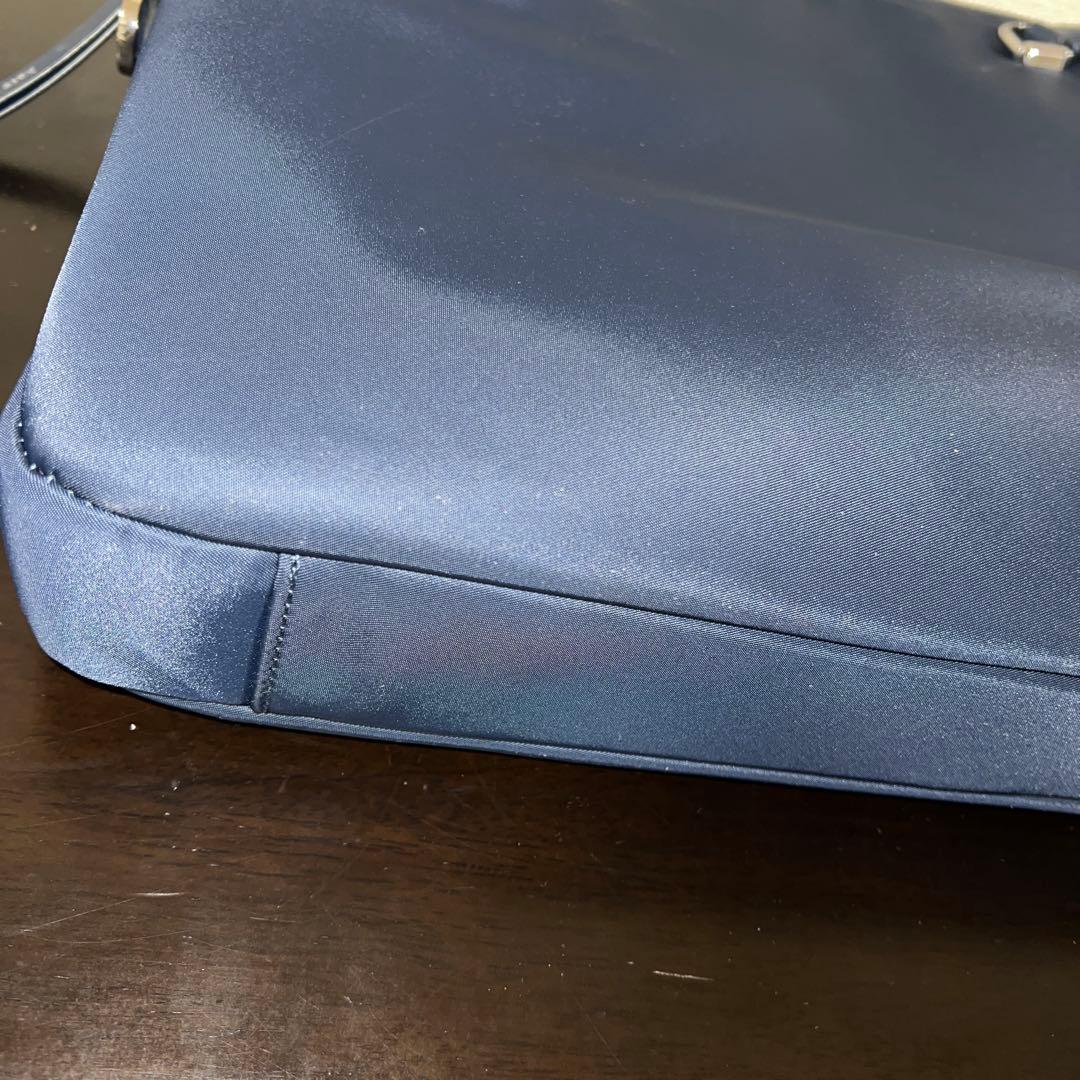 ケイトスペード　ラップトップ　ノートパソコン　バッグ