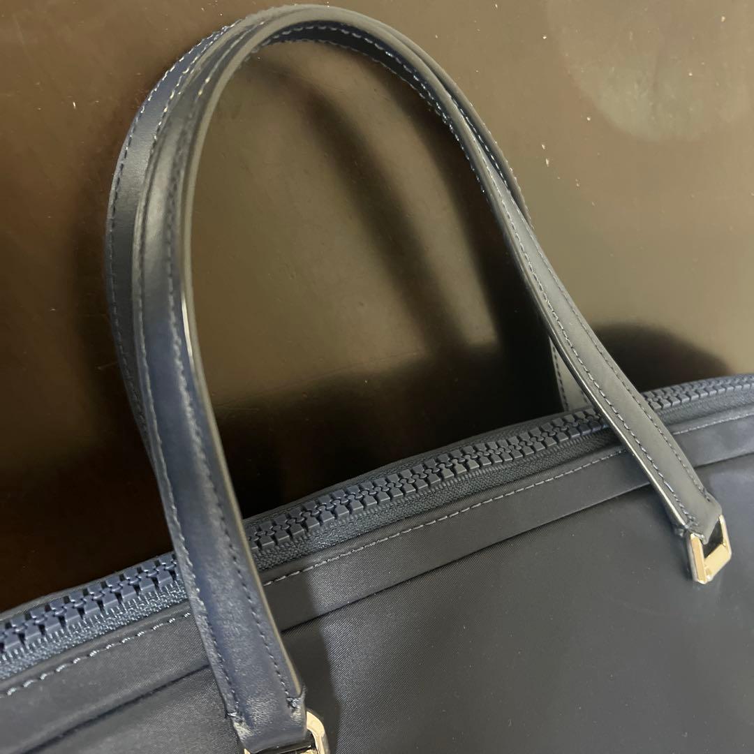 ケイトスペード　ラップトップ　ノートパソコン　バッグ