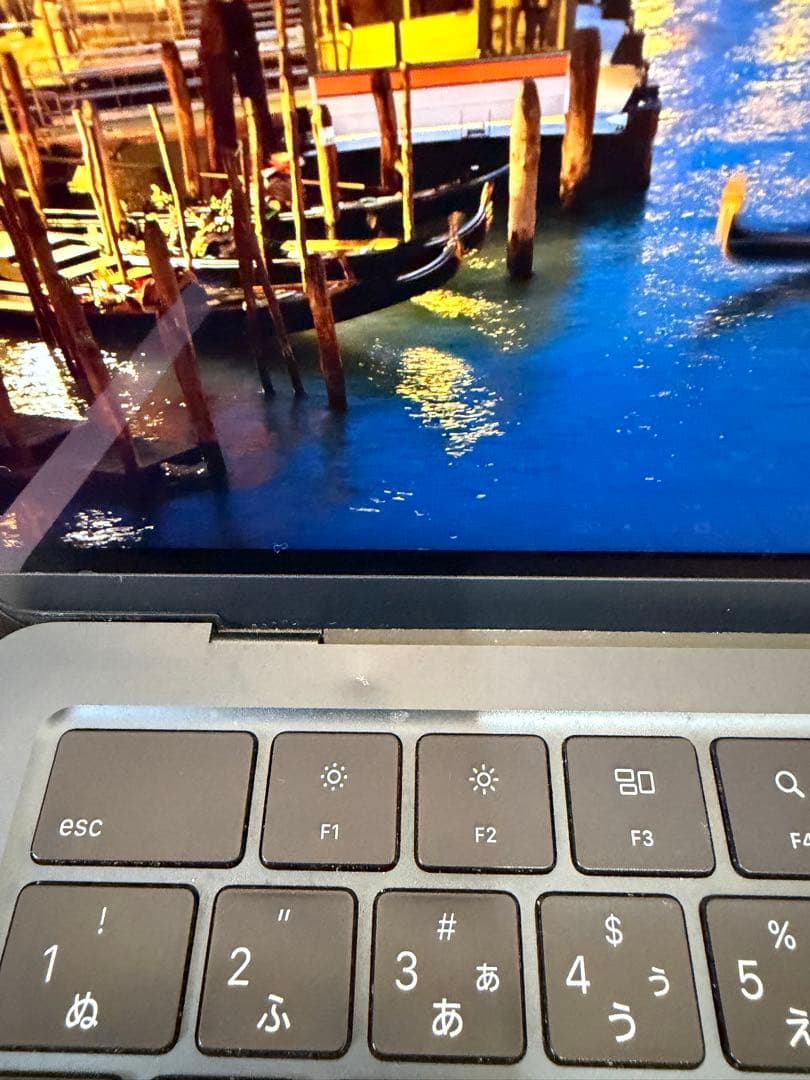 Apple MacBook Air M2 13.3ミッドナイト 256G