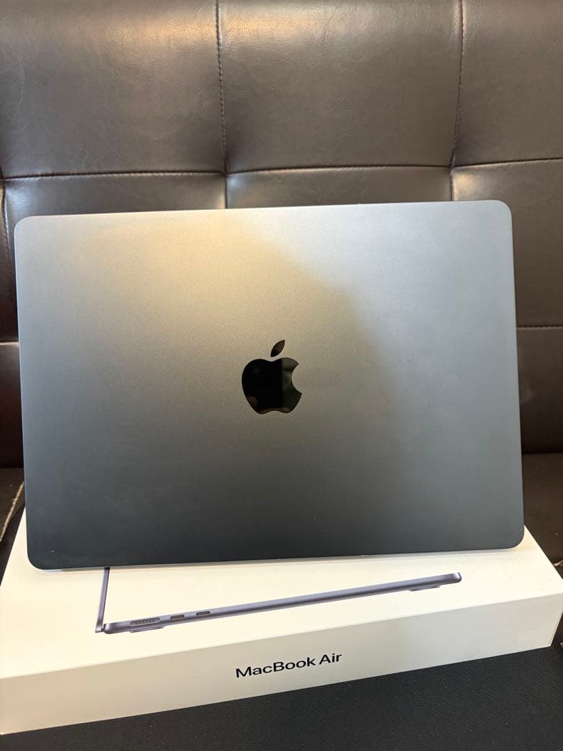 Apple MacBook Air M2 13.3ミッドナイト 256G