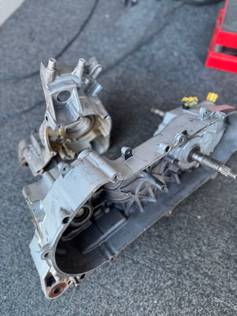 シグナス　4型5型エンジンクランクケース