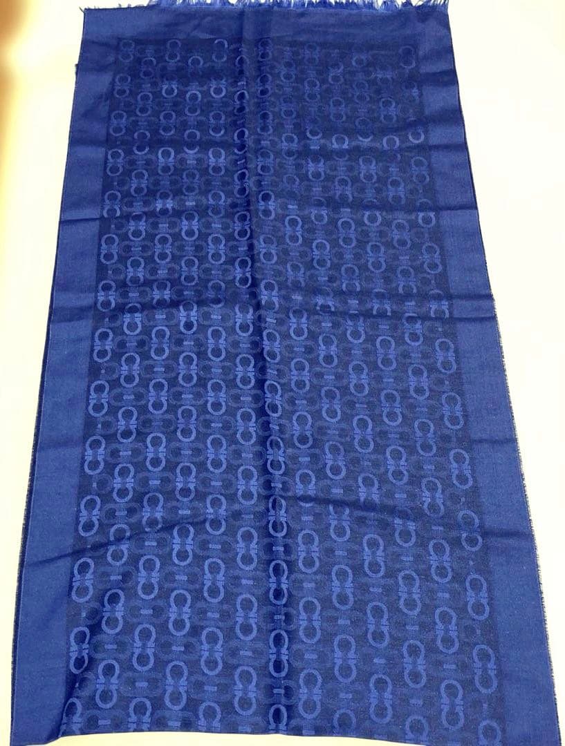 Salvatore Ferragamo ストール