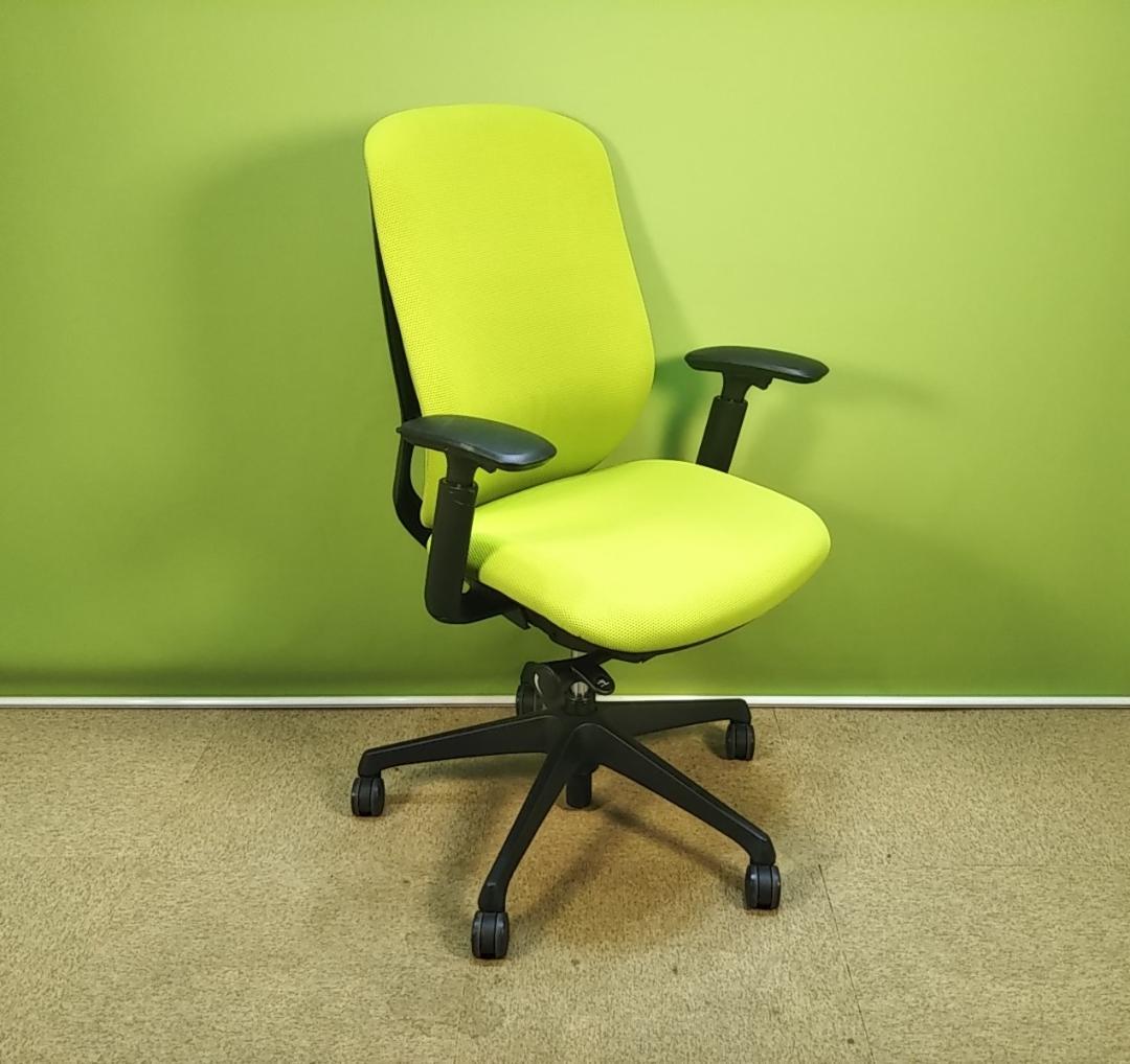 zp　オカムラ　シルフィーチェア　前傾機能　ハイバック　クッションタイプ 中古