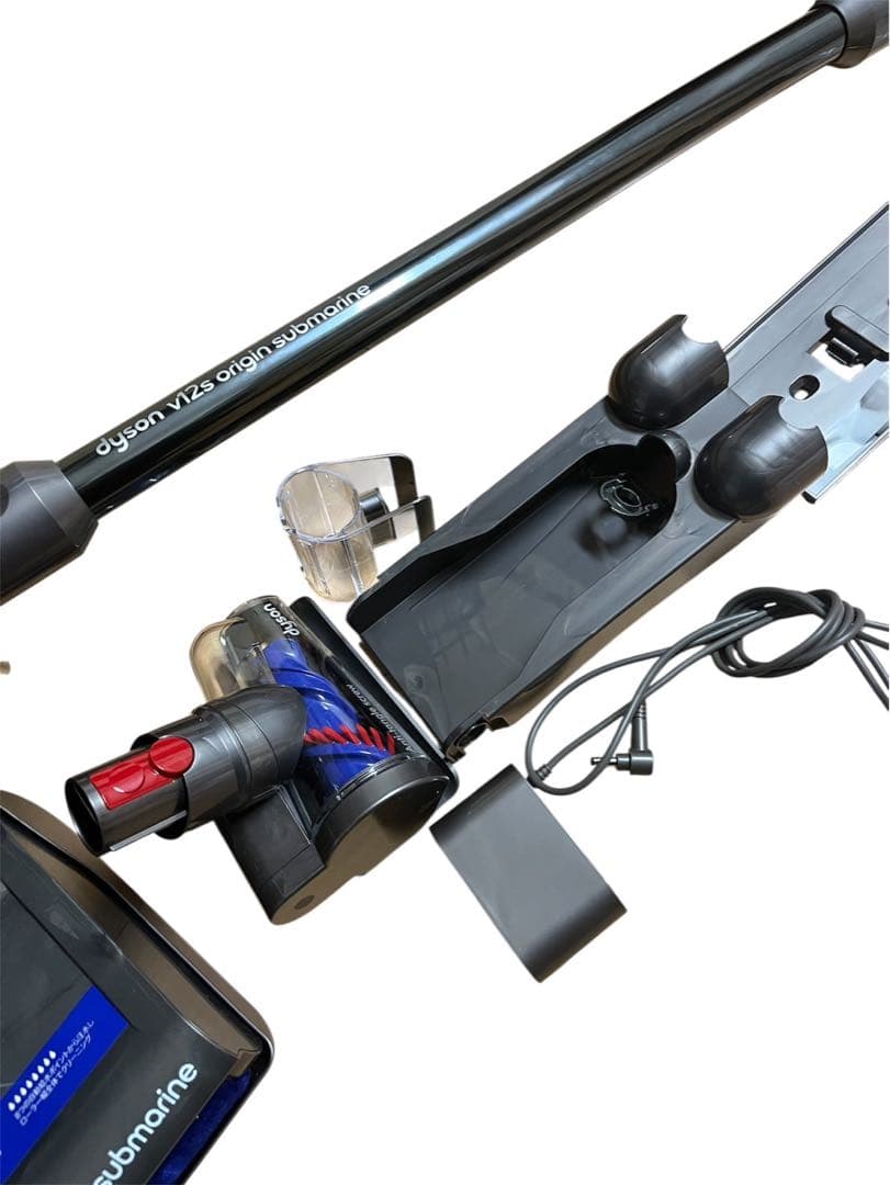 Dyson V12s スティッククリーナー 本体 付属品も付きます