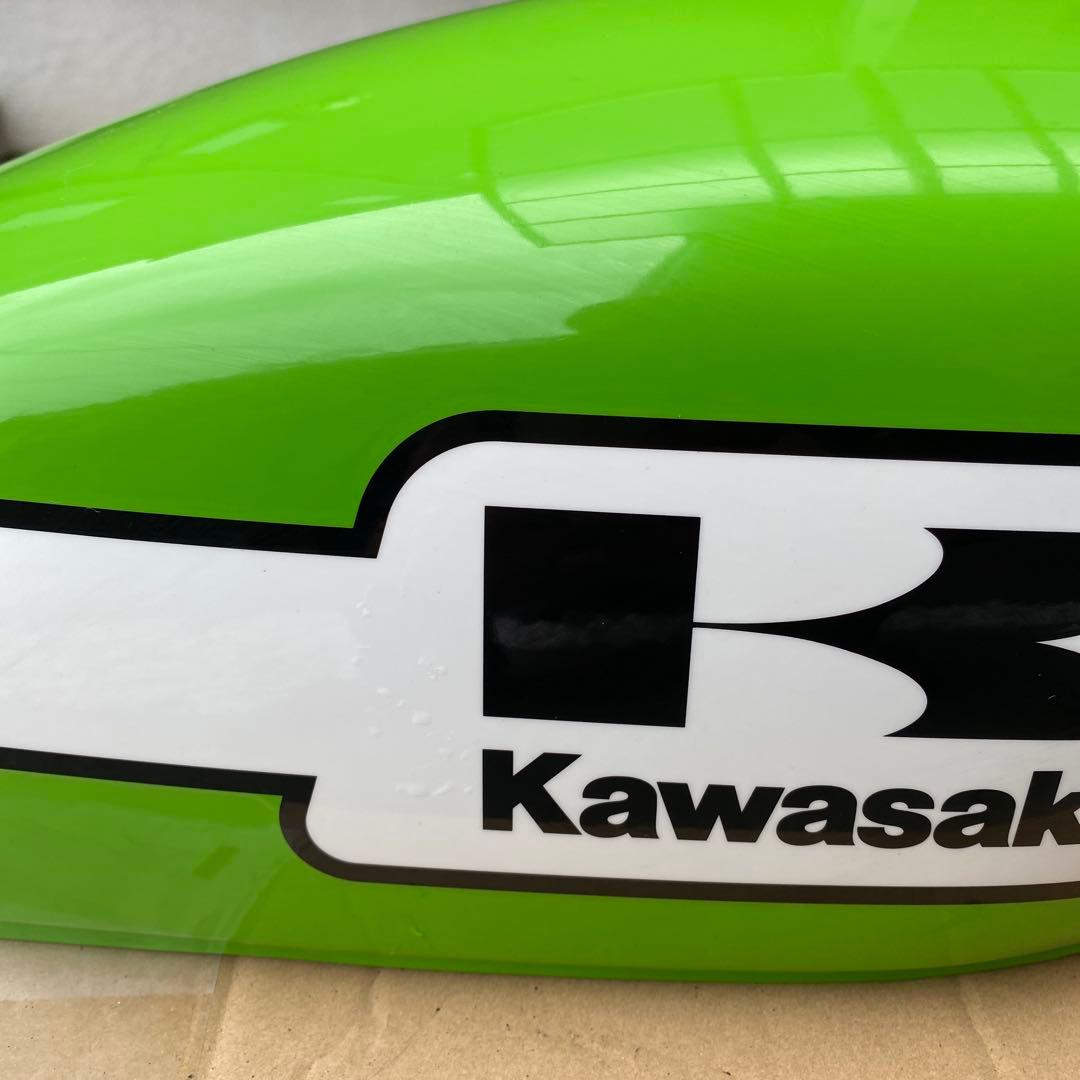 Kawasaki タンク グリーン ホワイトストライプ　250TR キャブ