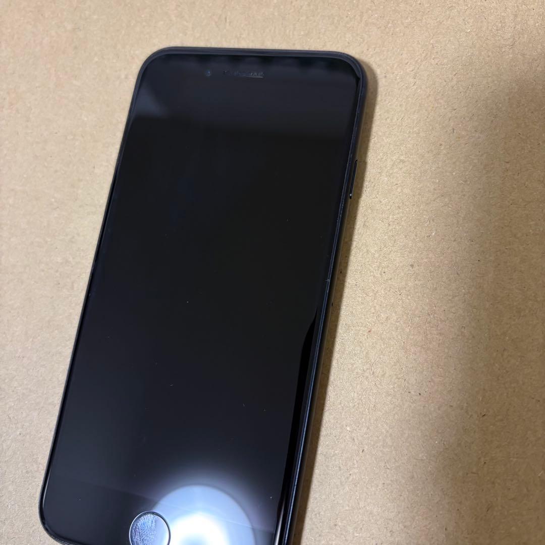iPhone SE3 64GB黒ミッドナイト