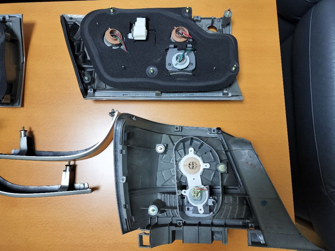 さらに値下げしました！17 クラウン 後期 テールランプ セット