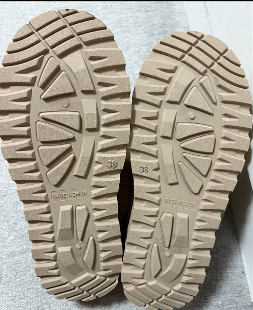 r*a様 Tokyoselect UANAUGG ムートンスエードサンダルSAL