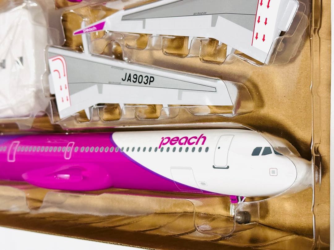 クロスウィング 1/100 A321LR Peach Aviation