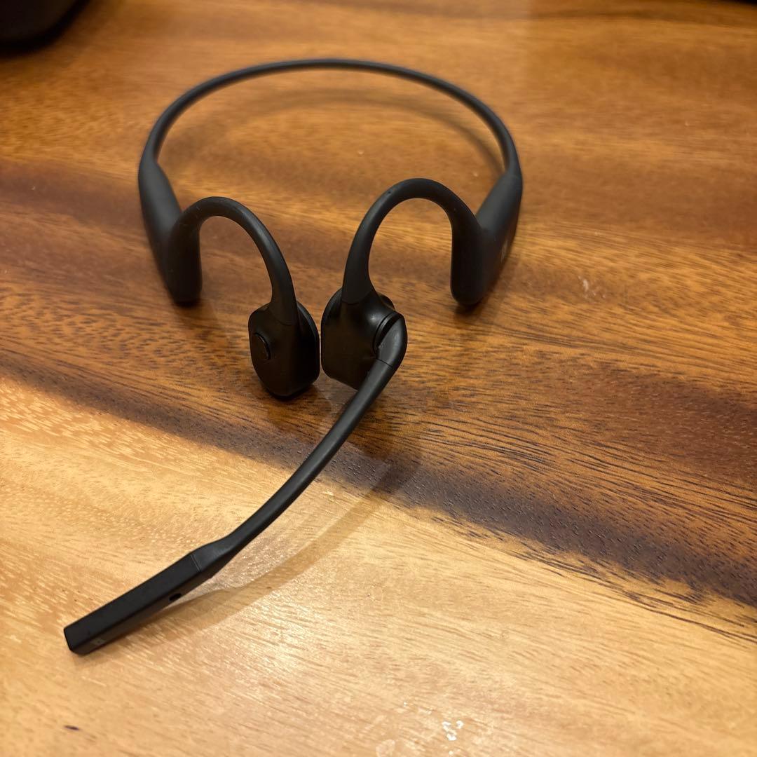 Shokz OpenComm UC 骨伝導イヤホン ワイヤレス　マイク