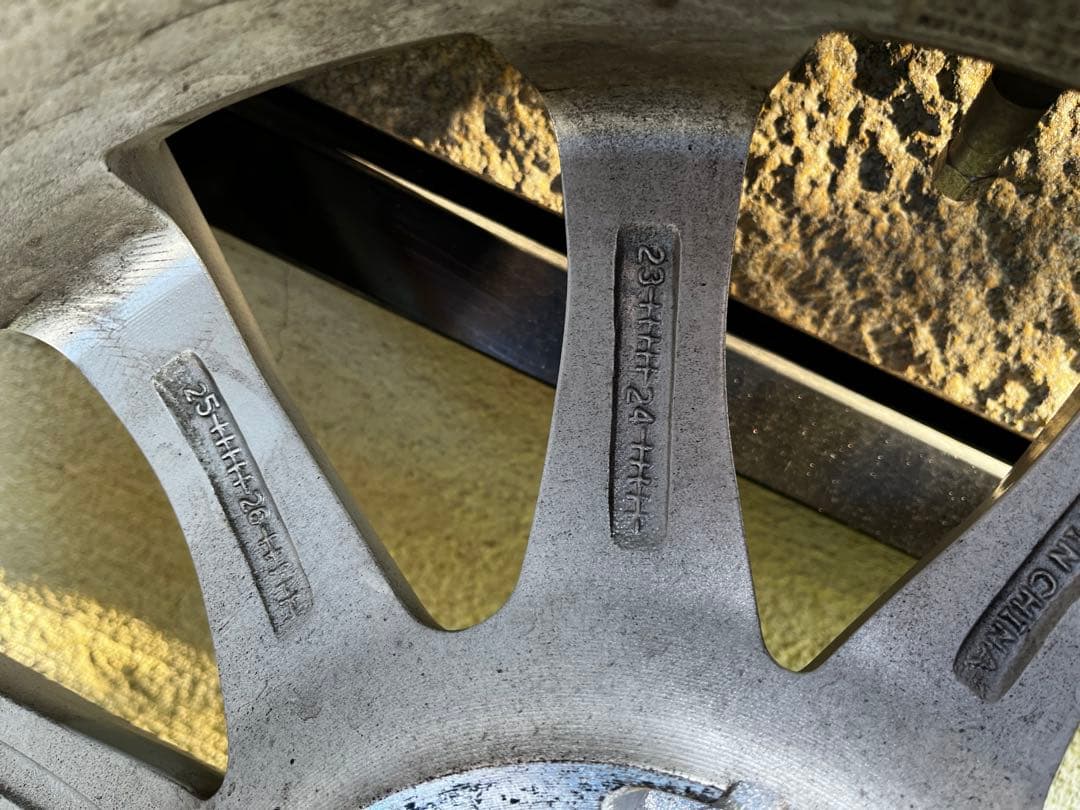 バリ溝　スタッドレスタイヤ　GRIPMAX ホイールセット　205/55R16