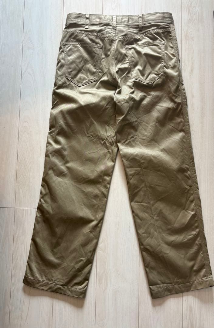 セリーヌ　チノパン