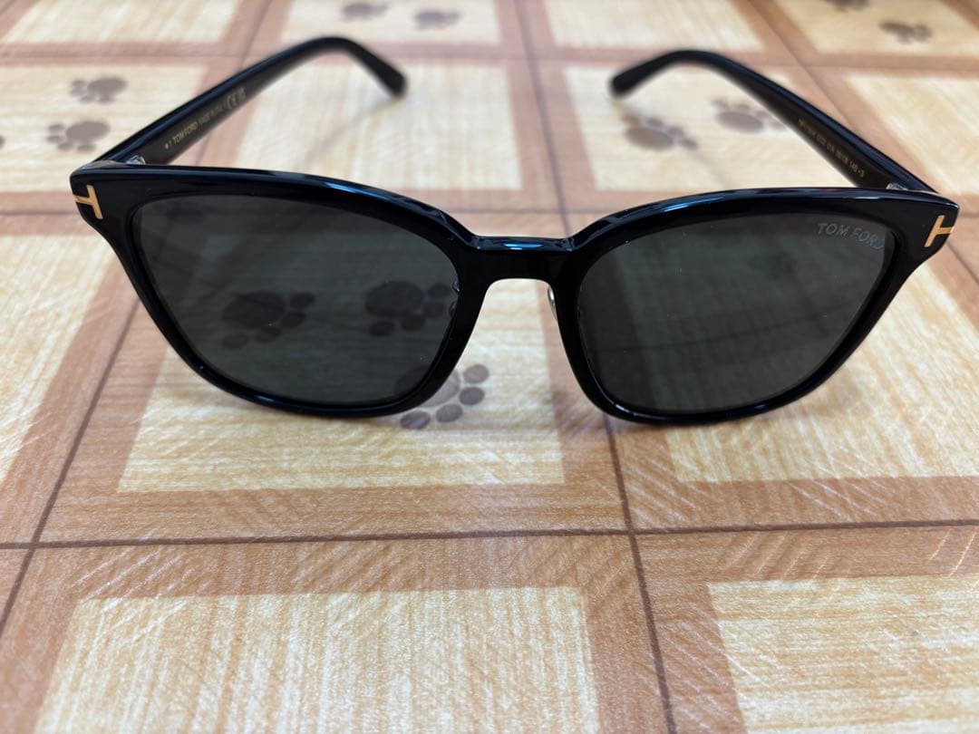 未使用 トムフォード サングラス TF1130-K ECO 01A 付属品完備