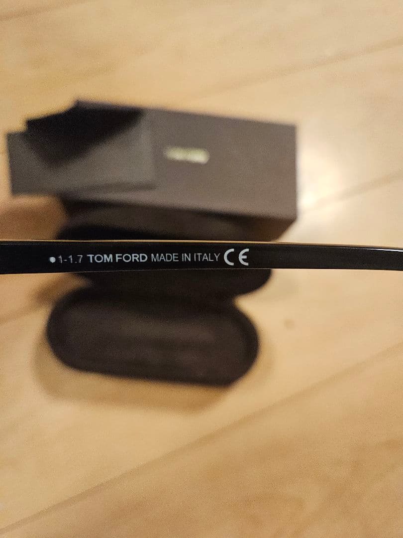 TOM FORDトムフォードメガネ　TF4295アジアンフィッティング