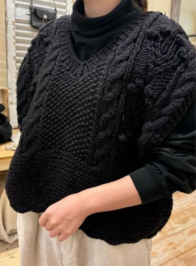 ネストローブ　ペルーボッブルニットベスト　( BLACK)