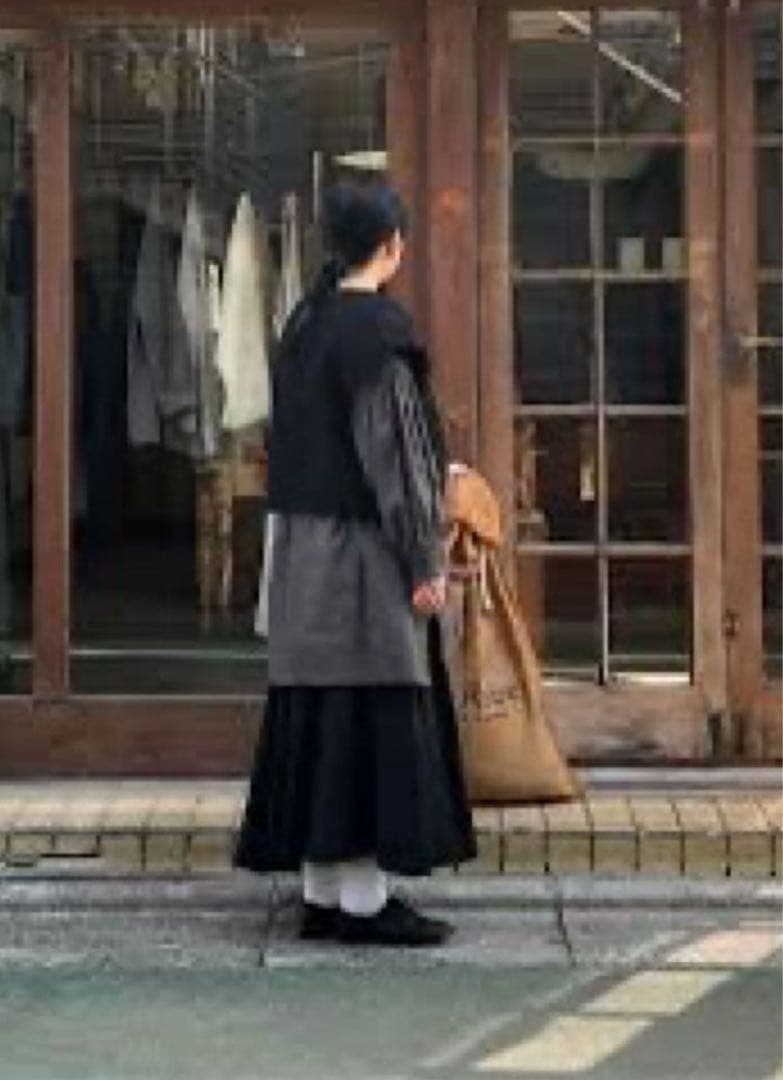 ネストローブ　ペルーボッブルニットベスト　( BLACK)