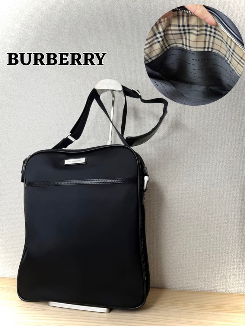 超美品✨ BURBERRY バーバリー　ショルダーバッグ　黒　A4収納　ナイロン