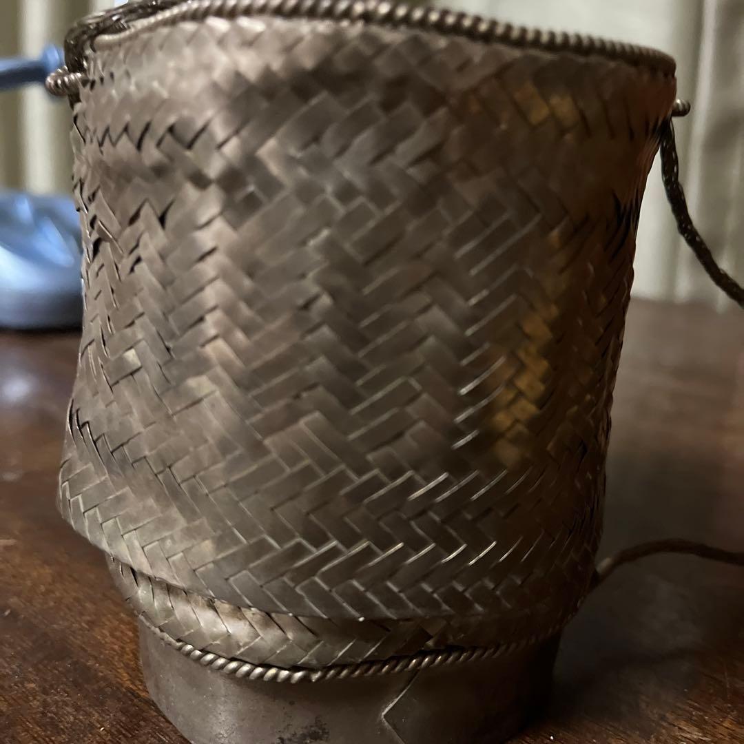 ラオス　シルバー製　円筒形小物入れ　ヴィンテージ