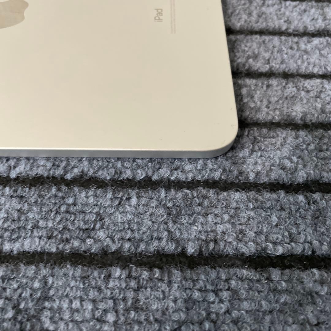 126 iPad 10世代 256GB Wi-Fi シルバー
