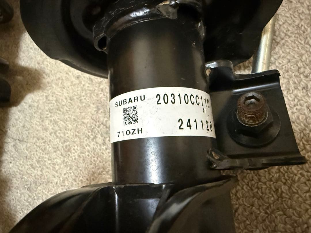 GR86 RZ D型　純正サスペンション