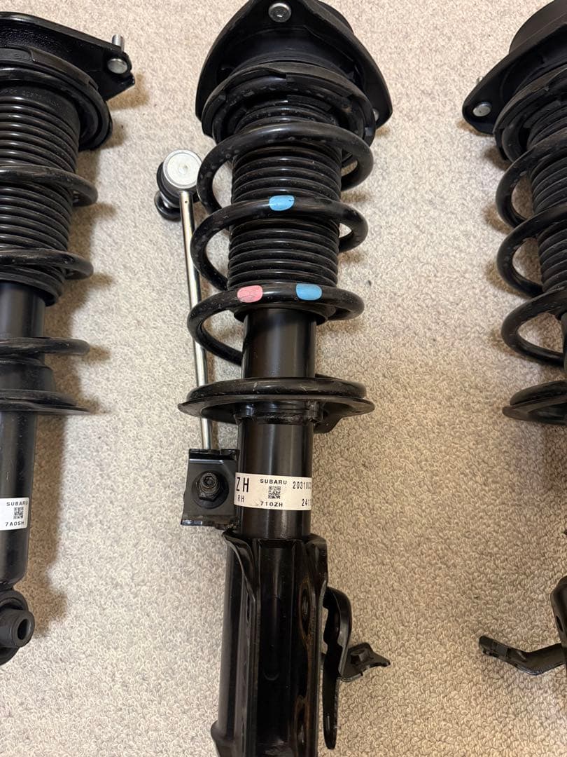 GR86 RZ D型　純正サスペンション