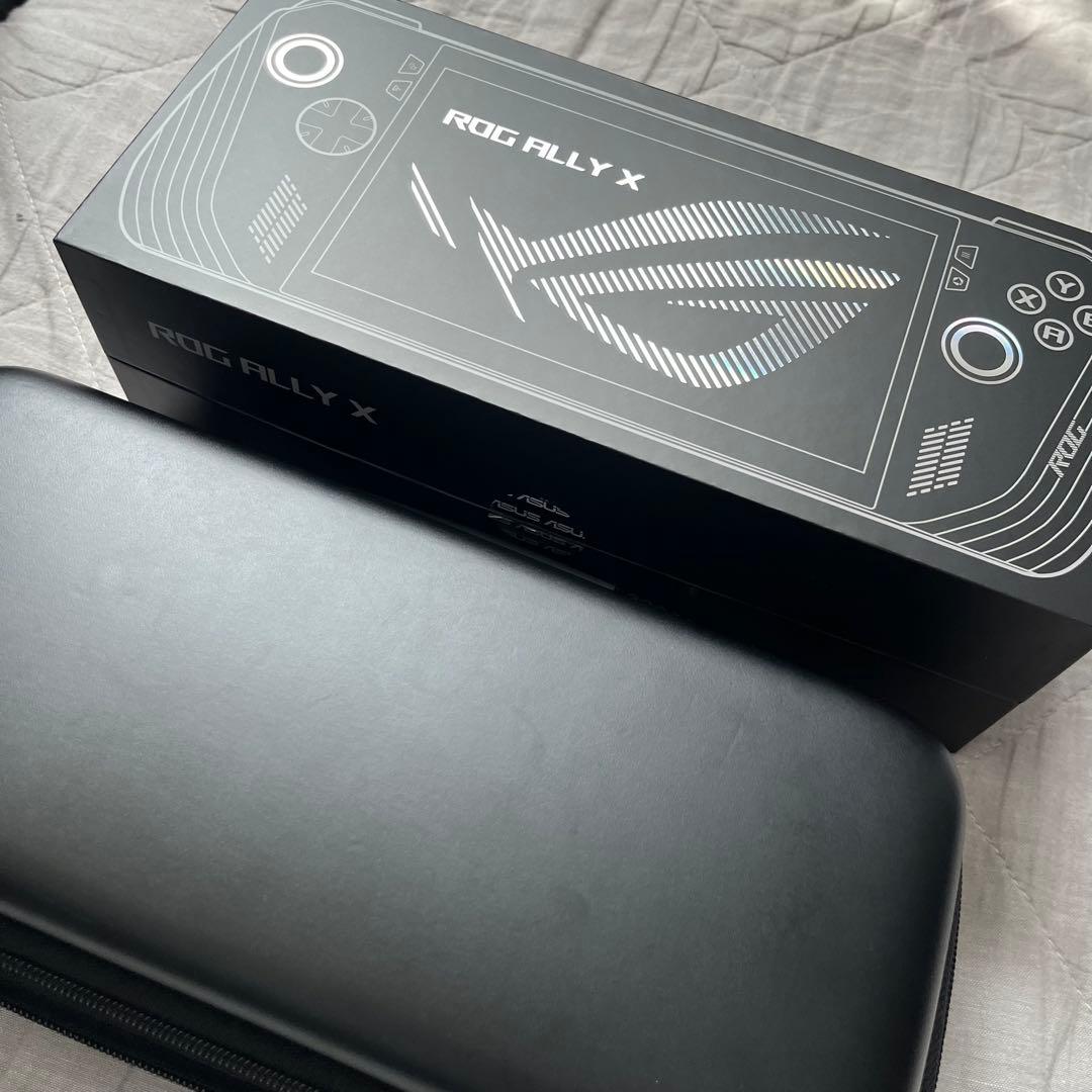 【美品】【ほぼ未使用】ROG Ally X ゲーミングデバイス 本体　ケース付き