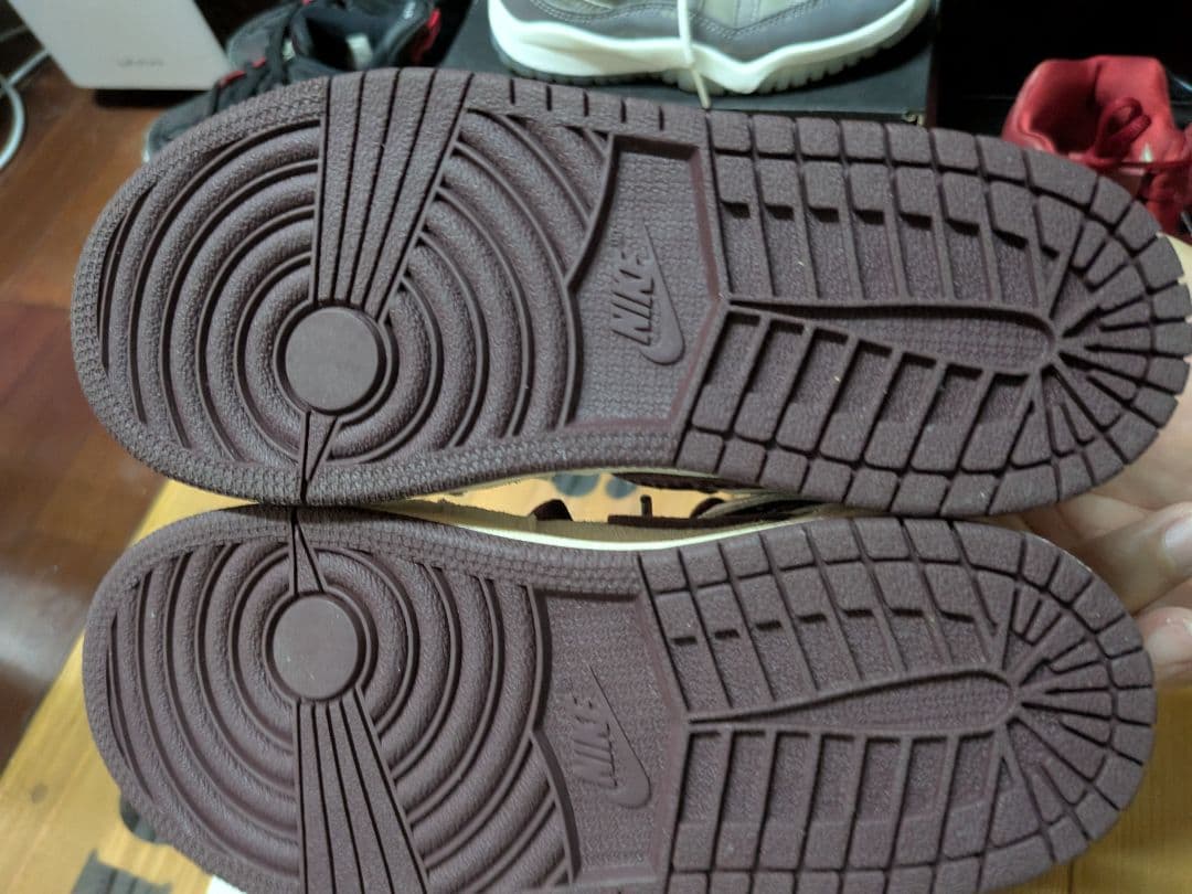 エアジョーダン1×アママニエール