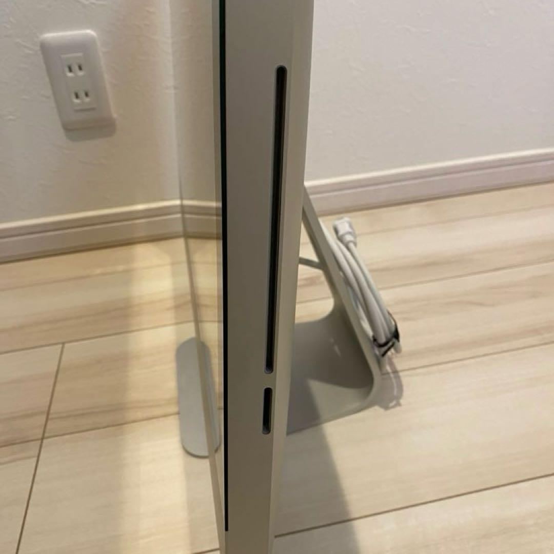 iMac 21.5 Core i5 12GB 動作品 初期化済み
