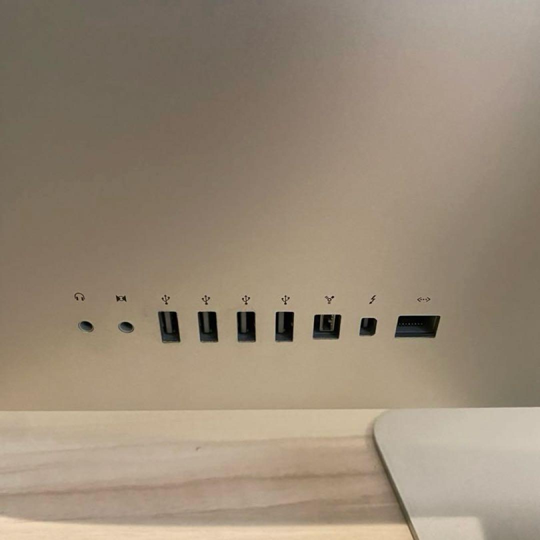 iMac 21.5 Core i5 12GB 動作品 初期化済み
