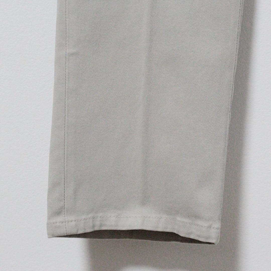 新品 ブリリア1949 ハイストレッチ ノープリーツパンツ Lサイズ（84cm）