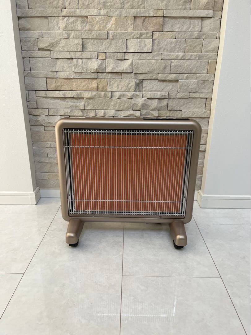 電気ヒーター Mina