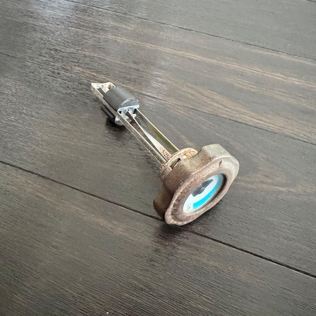 早い者勝ち 割引セール シャリー 希少ガソリンキャップ