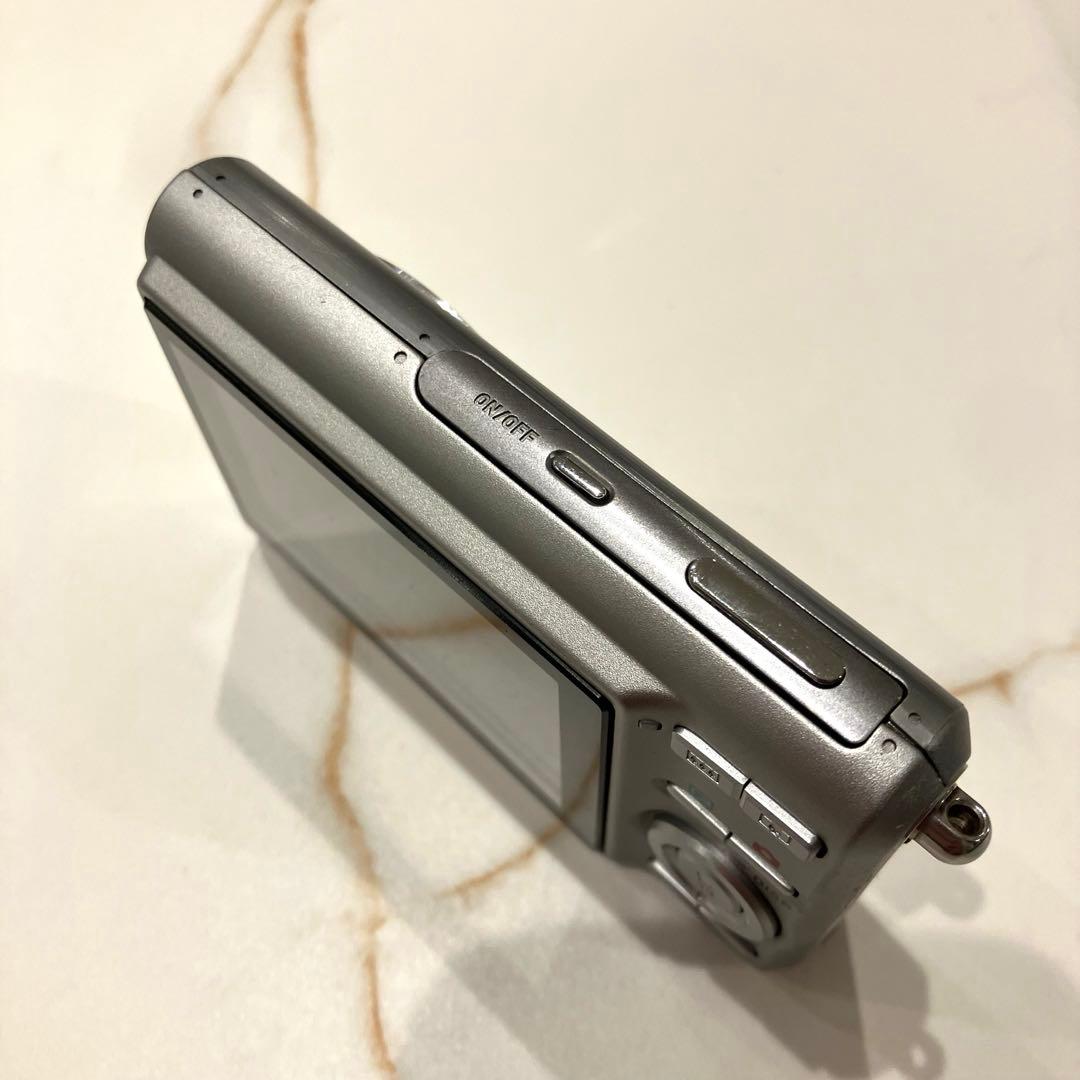 美品✨カシオ・デジタルカメラEXILIM EX-Z75 箱付き 動作確認済♪