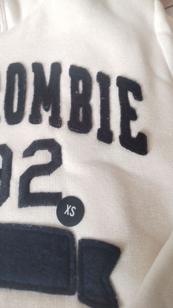 未使用 Abercrombie ホワイトボアパーカー XS
