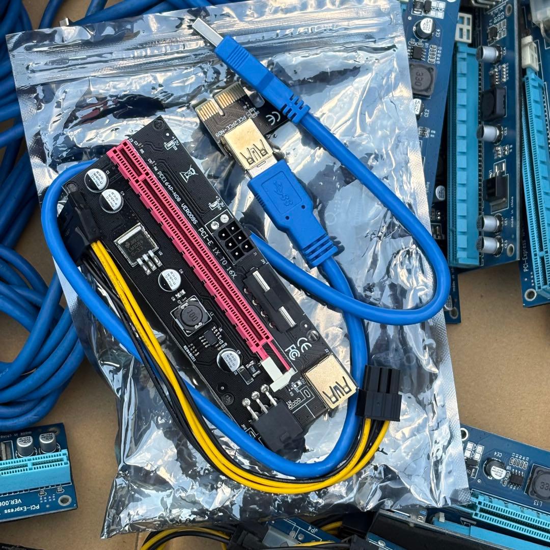 未確認中心 PCIE 1X to 16X ライザーカード 36セット ケーブル等