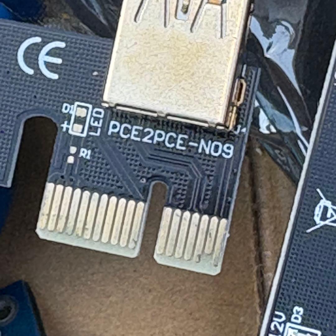 未確認中心 PCIE 1X to 16X ライザーカード 36セット ケーブル等