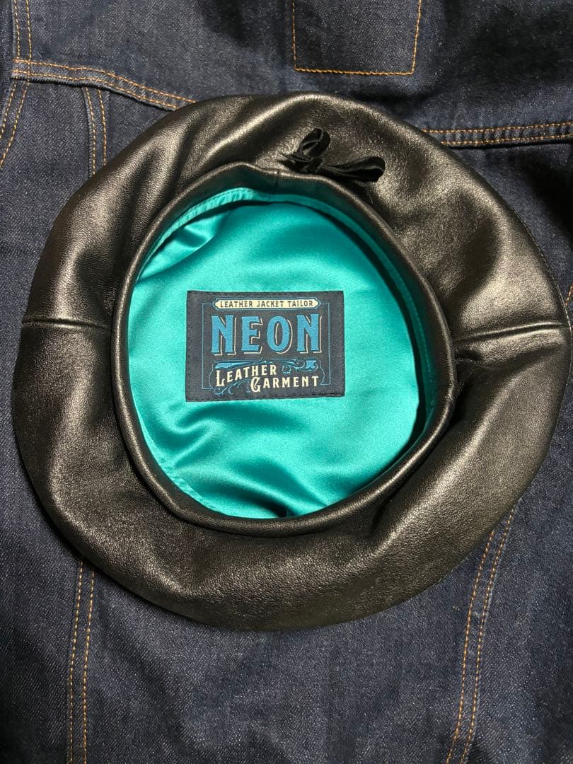 TNEON レザー ベレー帽 黒