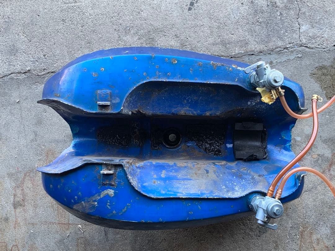 kawasaki w1s純正タンク