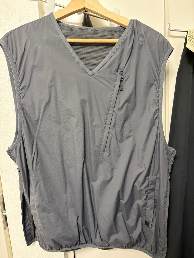 トップス DAIWA PIER 39 TECH REVERSIBLE FIELD VEST